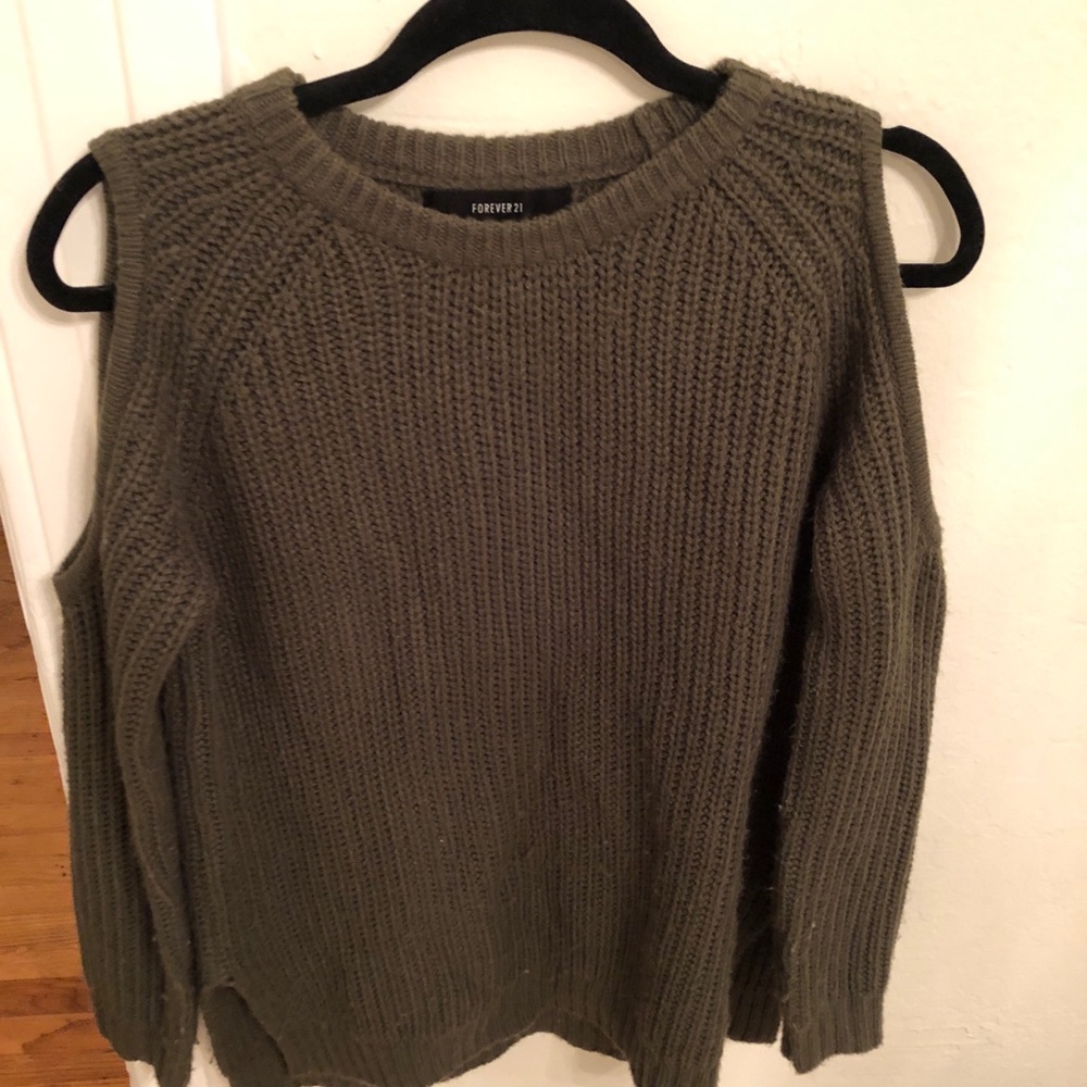 Warm trendy Sweater